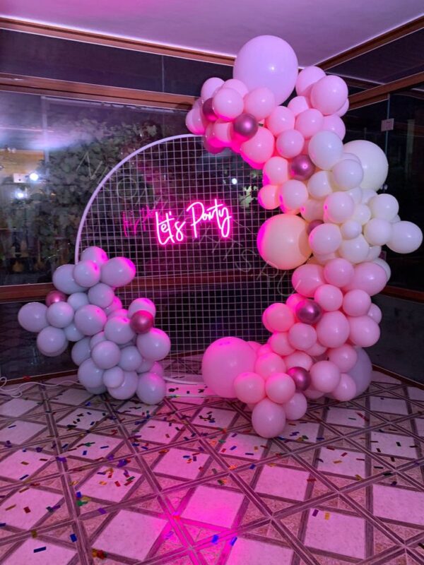 Ring Balloon Decoration - Couturier Events