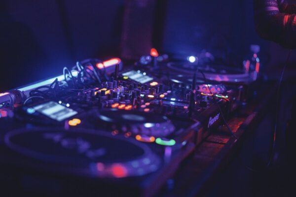 DJ Services - Couturier Events